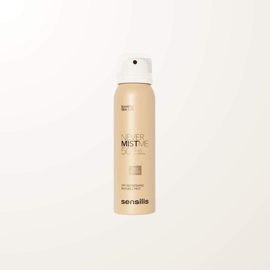 Envase spray de Never Mist Me SPF50 Sensilis, bruma solar para todo tipo de piel