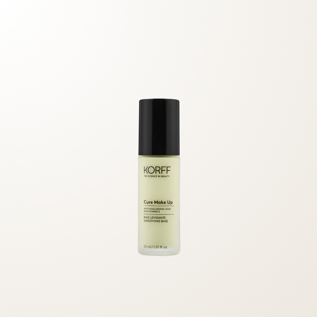 Base correctora verde Korff sobre piel con rojeces, antes de maquillaje