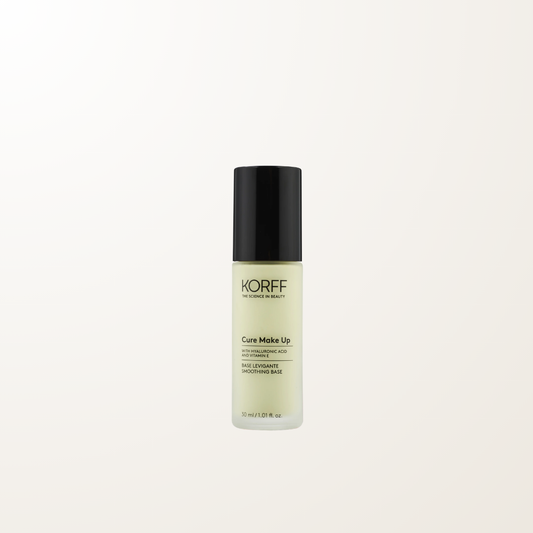 Base correctora verde Korff sobre piel con rojeces, antes de maquillaje