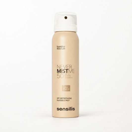 Aerosol beige con tapa blanca de Sensilis Never Mist Me SPF 50, bruma invisible refrescante